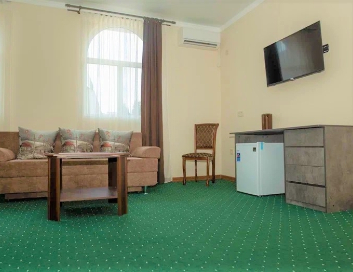 Люкс 4-мест. 2-комн. с террасой - Отель «Шоколад» Цандрипш